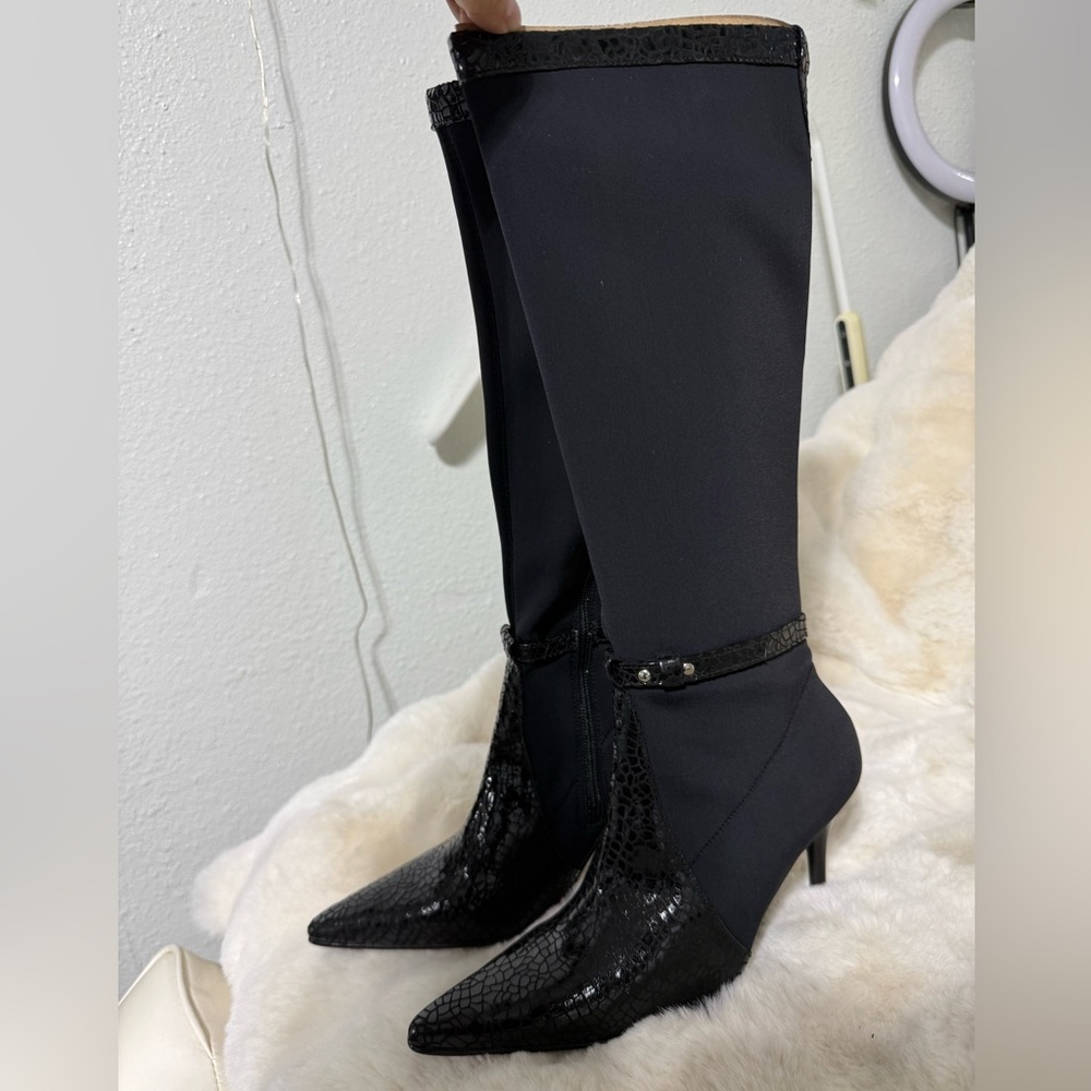 ANDREA FENZI Black Textured Heeled Boots - Picture 2 of 6